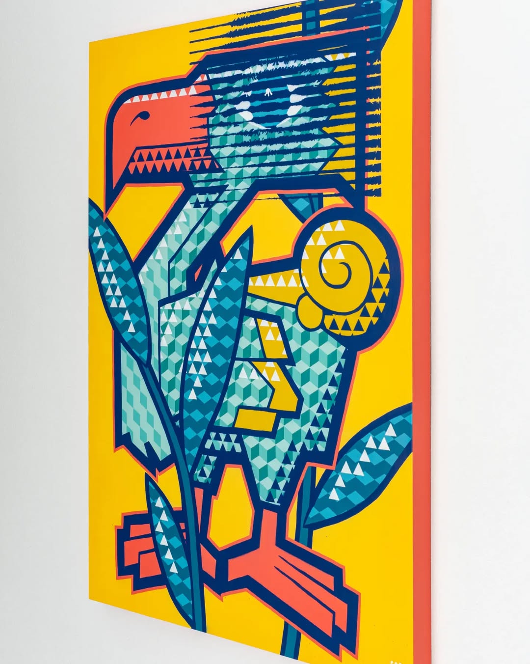 Geometric Parrot Canvas Wall Art – Bold Tropical Pop-Art Design